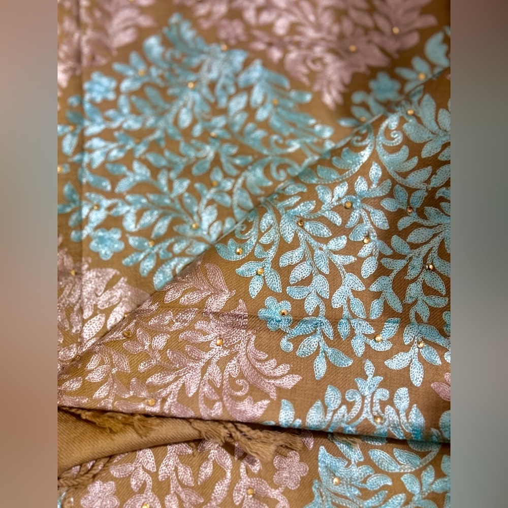 Brand New!House Of RuSa Couture Exquisitely Embroidered Woolen stole in 3 hues